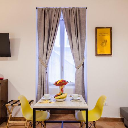 Palazzo Marigliano - Serviced Apartments Neapel Rum bild