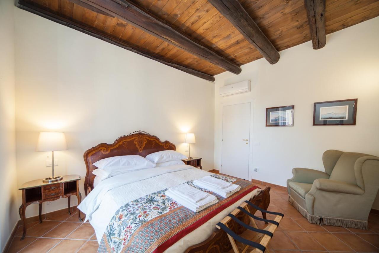 Palazzo Marigliano - Serviced Apartments Neapel Exteriör bild