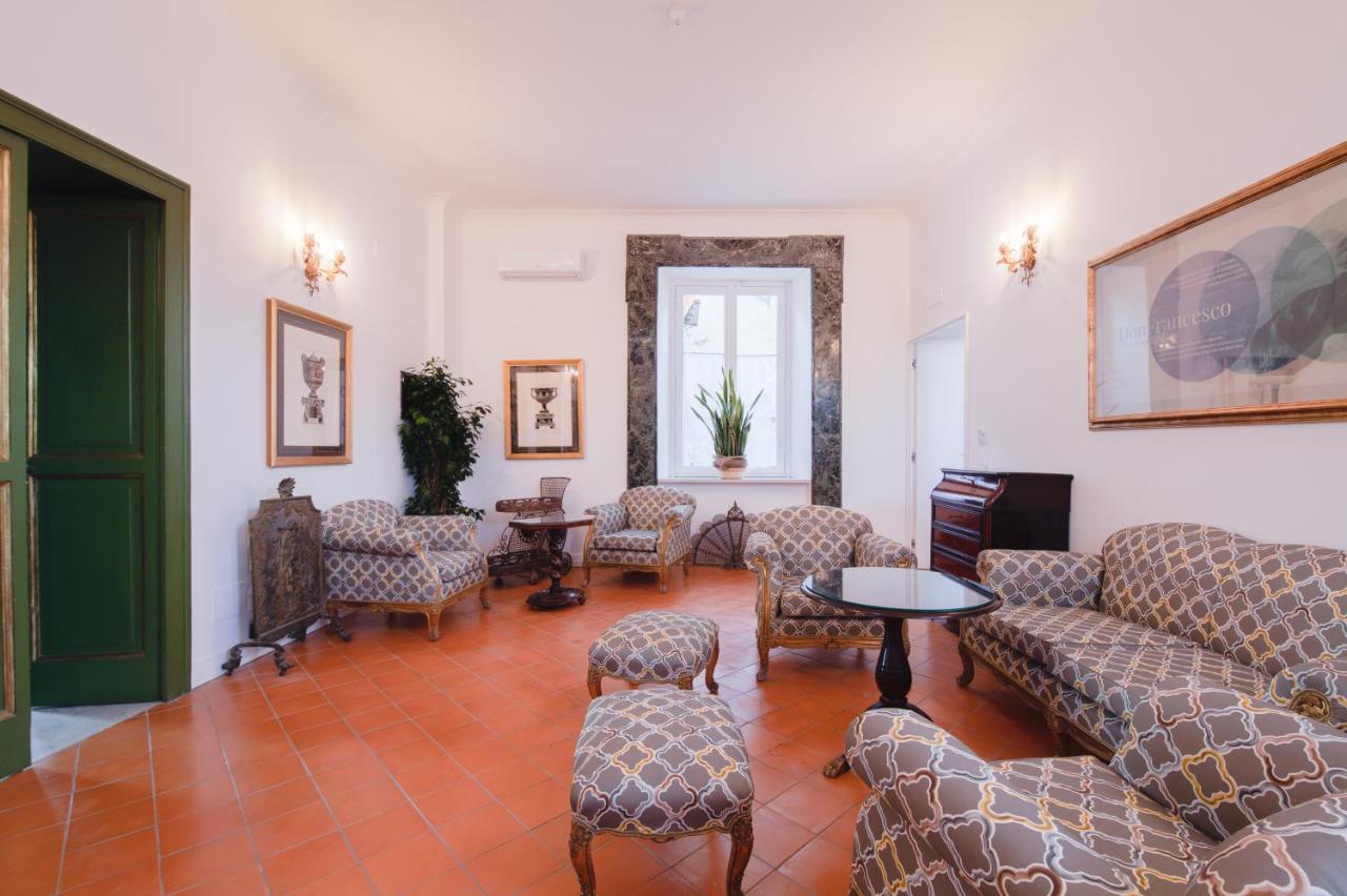 Palazzo Marigliano - Serviced Apartments Neapel Exteriör bild